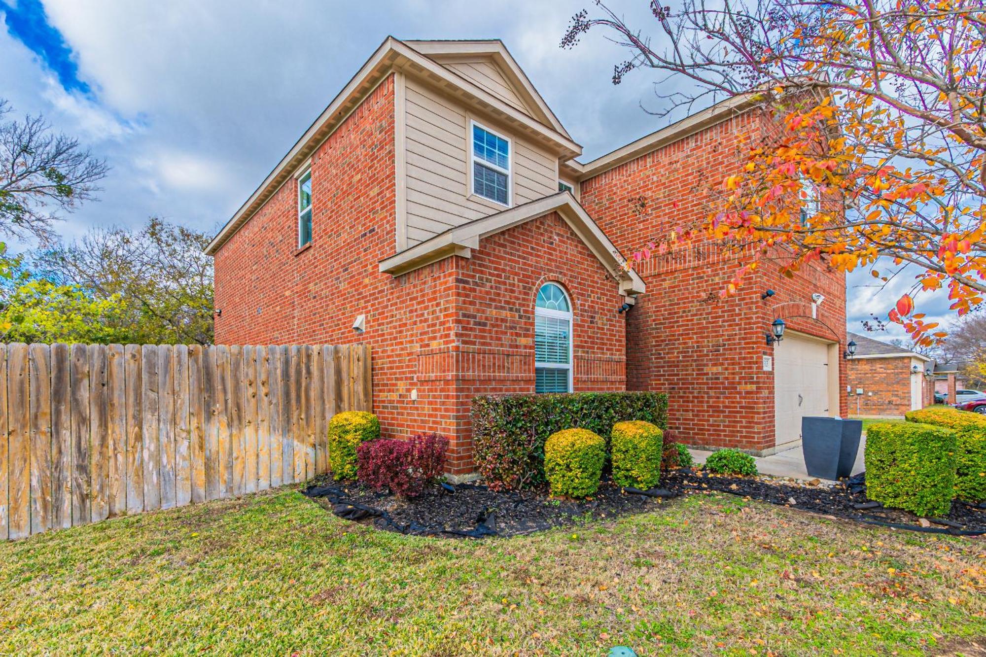 Luxury 5Br Dallas Retreat With Business Amenities - Perfect For Business Travelers, Families & Groups Экстерьер фото