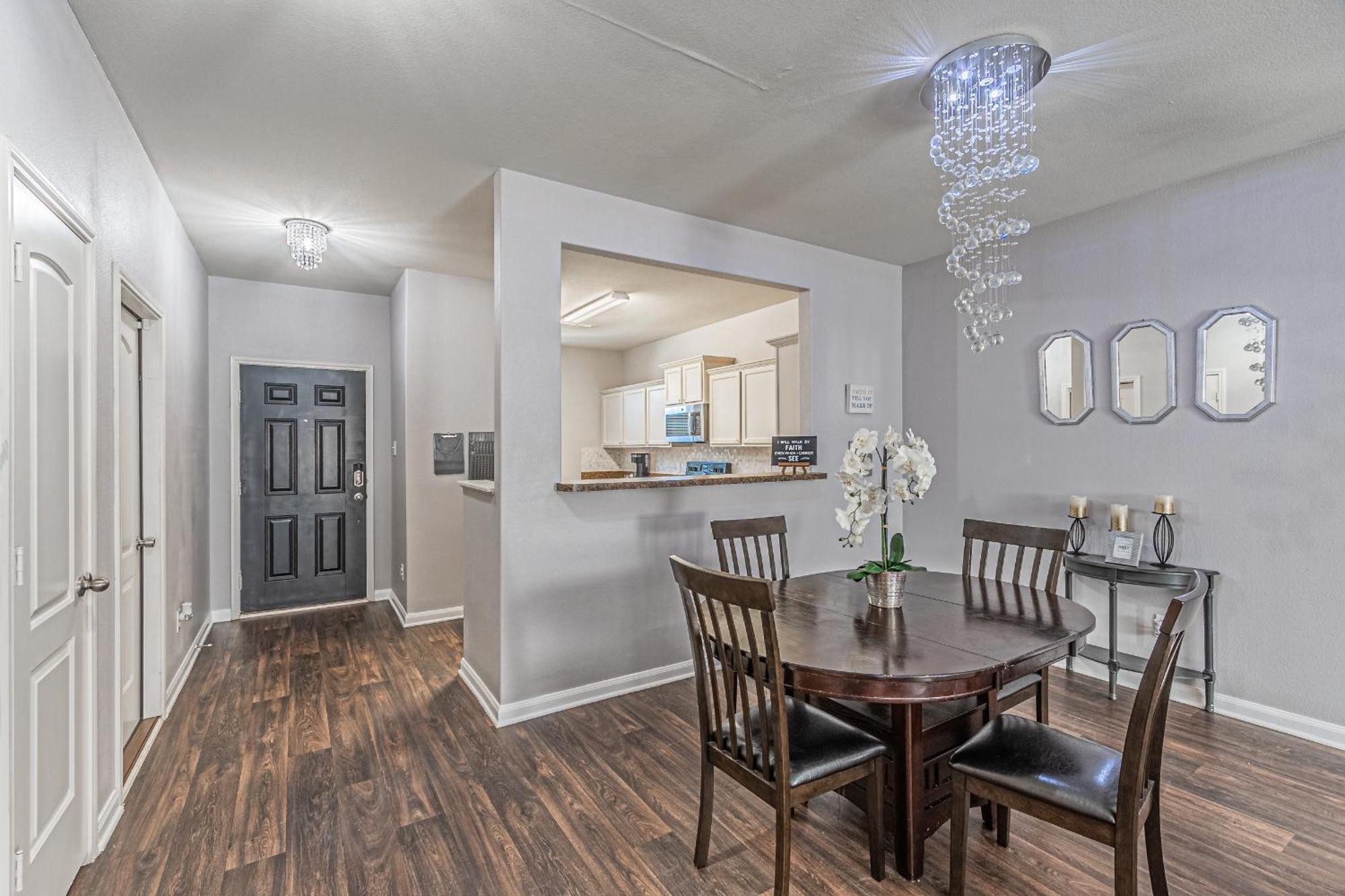 Luxury 5Br Dallas Retreat With Business Amenities - Perfect For Business Travelers, Families & Groups Экстерьер фото